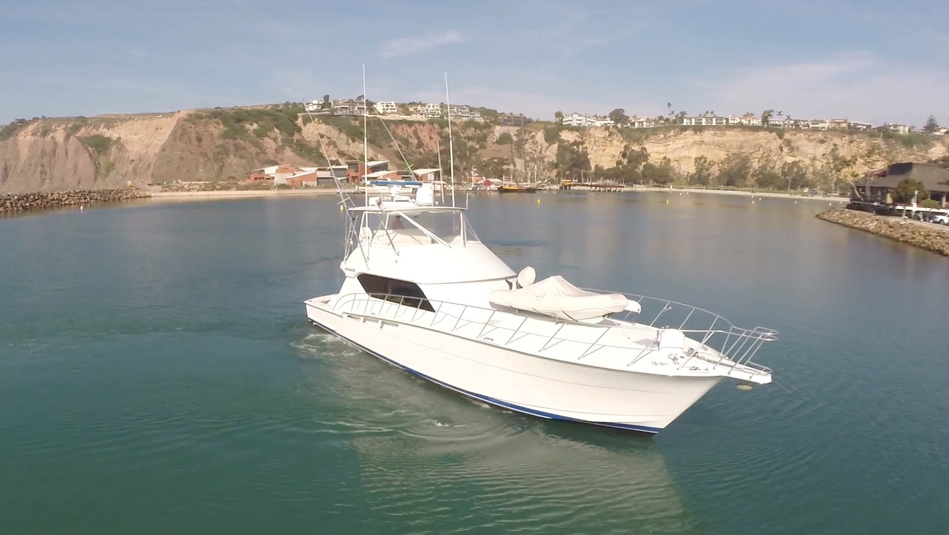 Luxury Fishing Yacht Charter - 60 Hatteras Sportfishing Yacht